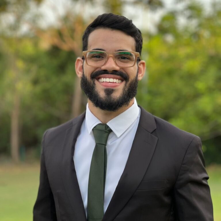 Retrato de Daniel George, professor do Master em Unreal Engine